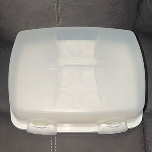 Wilton Translucent White Cupcake Carrier